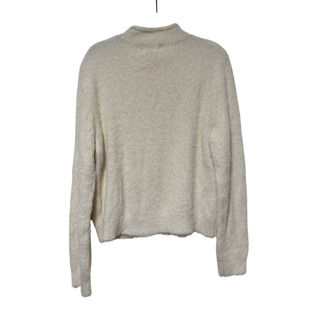 Universal Thread Women’s Ivory Eyelash Knit Mock Neck Sweater Size Medium Soft - Picture 8 of 8